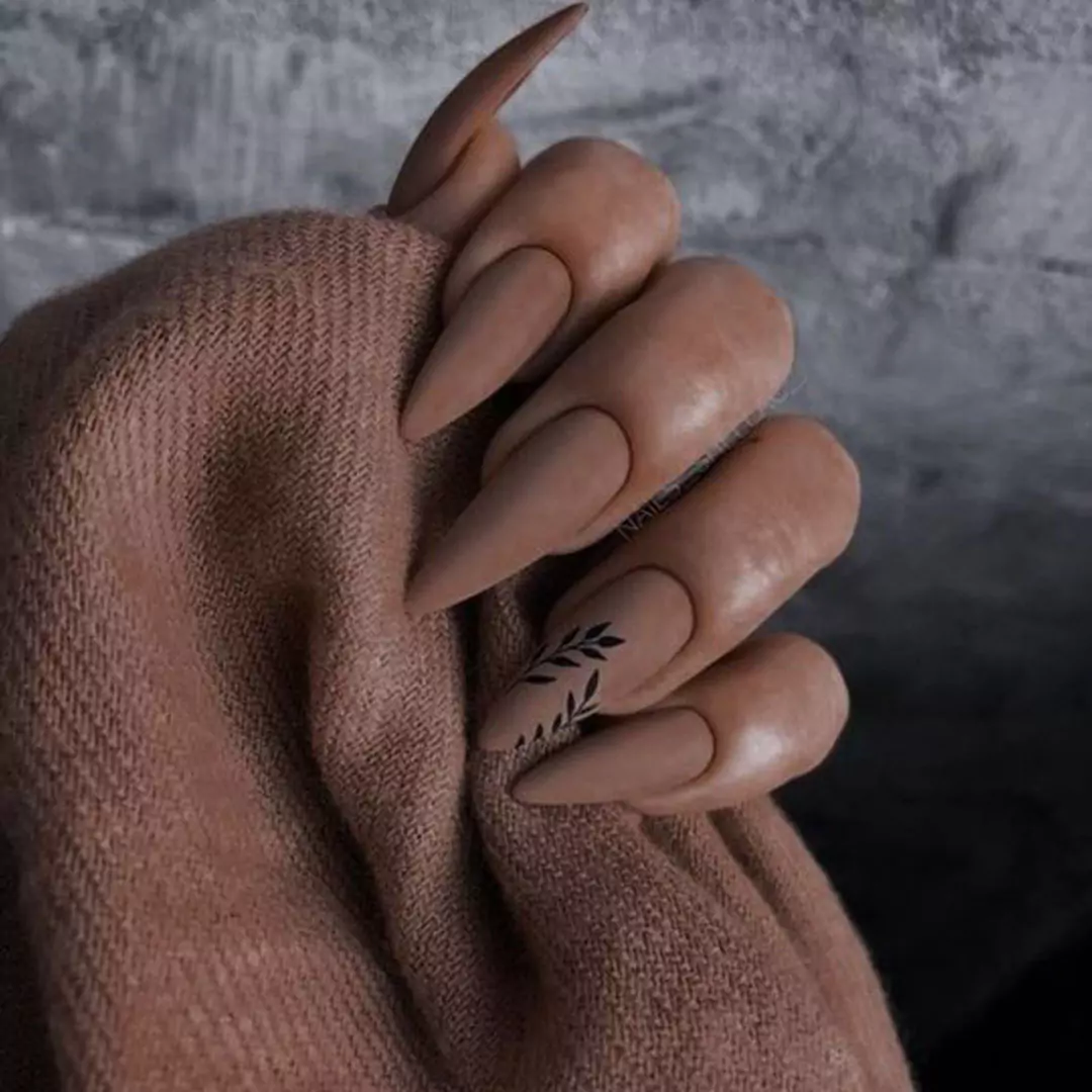 Minimal nail design models