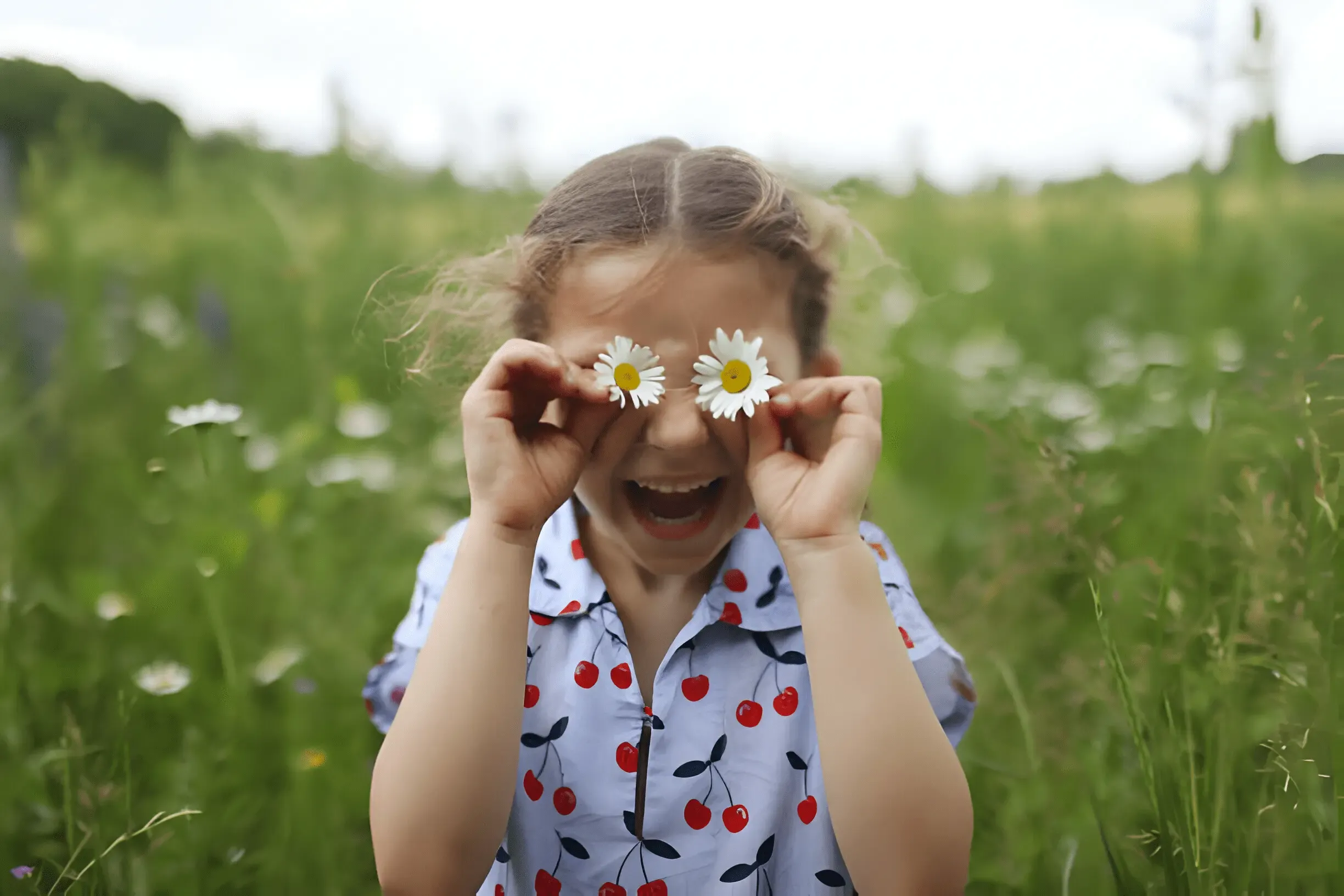 ژست عکاسی از دختر بچه ای در سیزده بدر