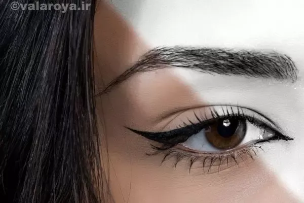 کشیدن خط چشم ژلی