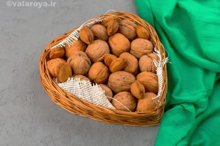 بررسی خواص گردو