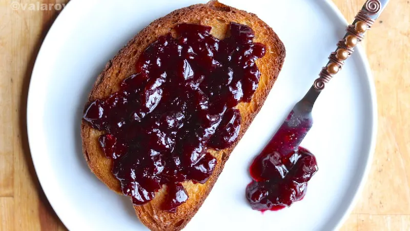 طرز تهیه مربای آلبالو