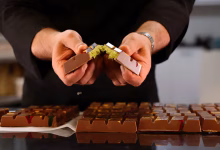 طرز تهیه شکلات دبی چاکلت