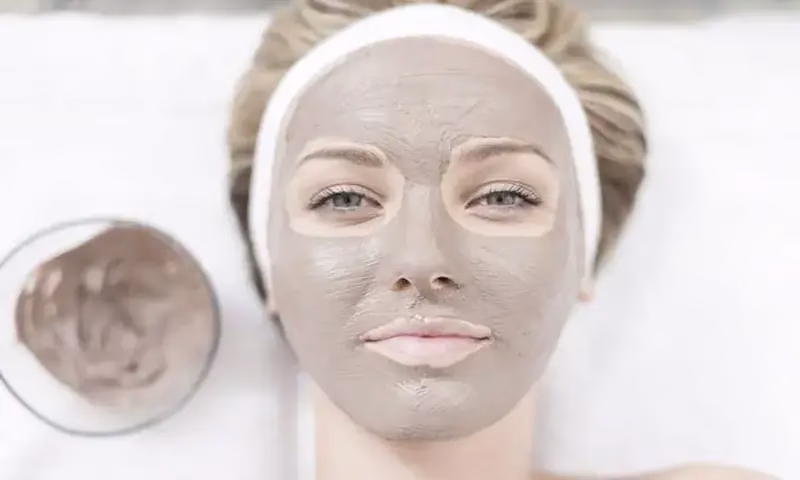 ماسک کتیرا و آردهای ترکیبی برای سفید کردن پوست