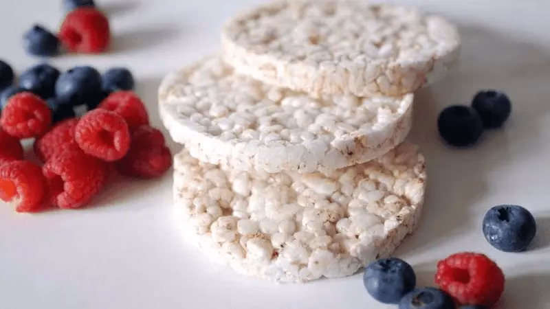 طرز تهیه رایس کیک خانگی