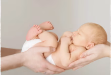 چه چیزهایی رنگ پوست جنین را تیره می‌کند؟ دلایل علمی و سنتی