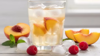 طرز تهیه رانی هلو خانگی با تکه‌های میوه