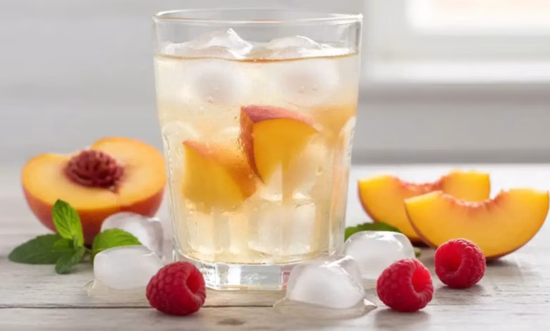 طرز تهیه رانی هلو خانگی با تکه‌های میوه